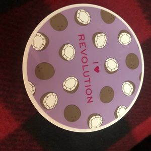Revolution coconut baking/setting  powder